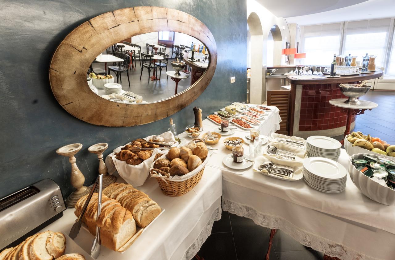רוזס Hotel Carmen מראה חיצוני תמונה